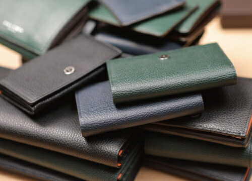 楽天市場】マッキントッシュ ロンドン 6060075 メダル ID ケース 牛 革