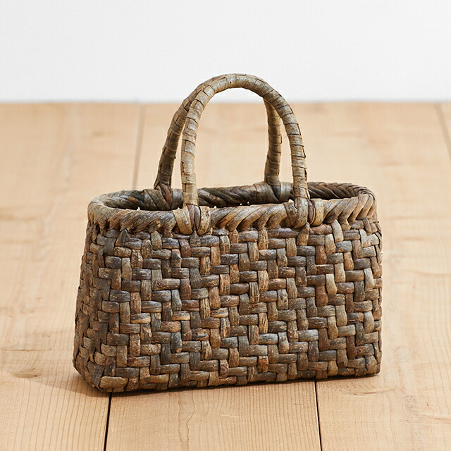 くるみ籠(国産材/表皮/網代編み/横長/小サイズ)(約)幅26×マチ10.5×本体