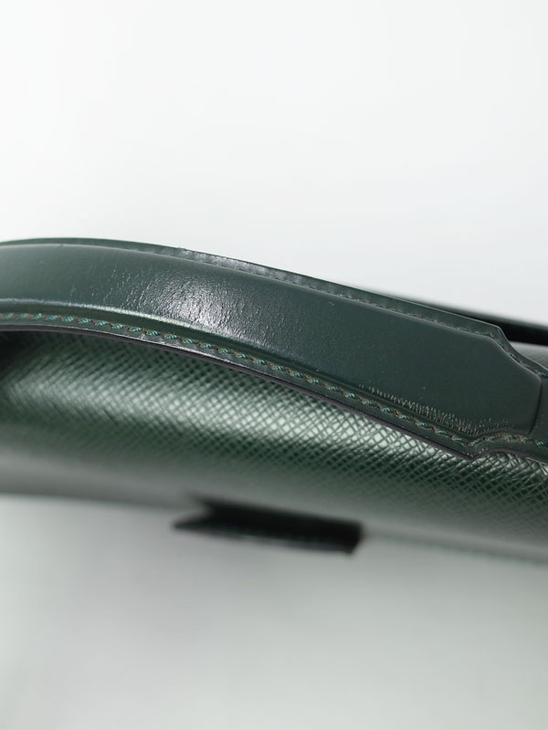 LOUIS VUITTON】ルイヴィトン『タイガ セルヴィエット クラド』M30074