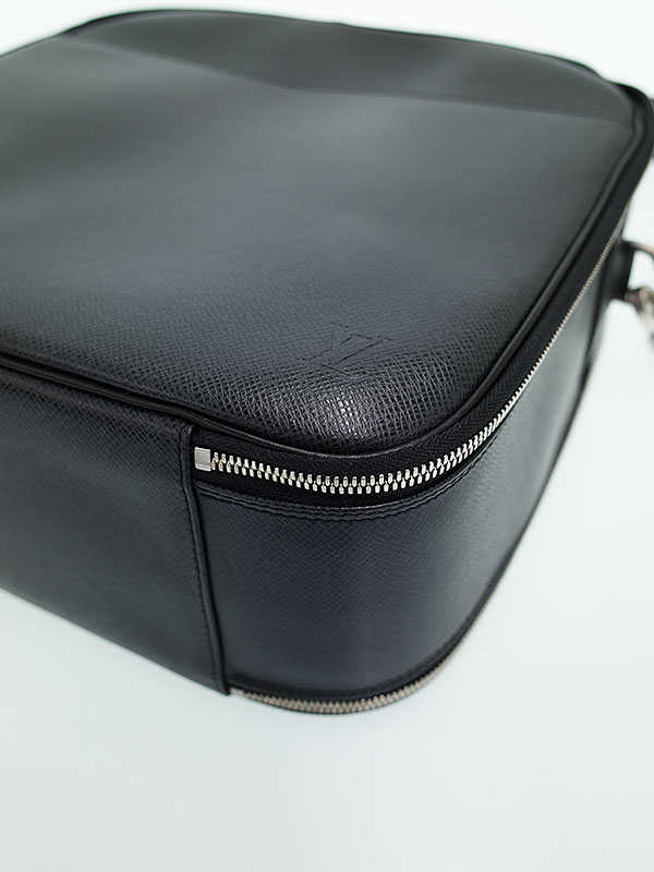 LOUIS VUITTON】【コンピューターケース】ルイヴィトン『タイガ トゥラ