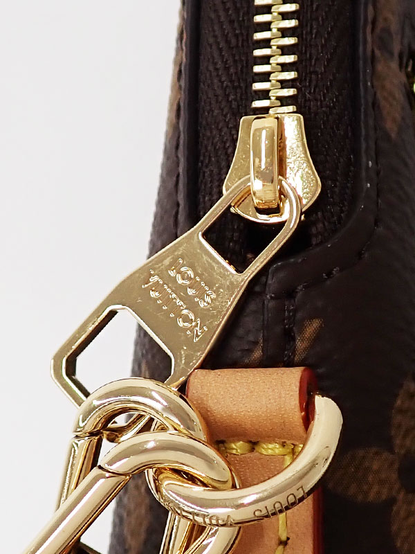 LOUIS VUITTON】ルイヴィトン『モノグラム ユーティリティ クロス