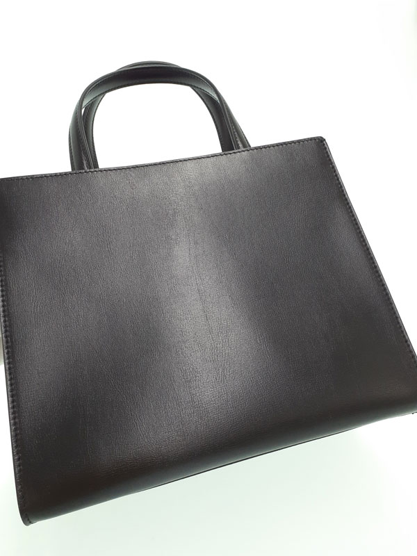 Salvatore Ferragamo】フェラガモ『ヴァラ リボン 2WAYトートバッグ