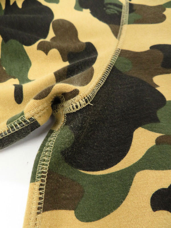 A BATHING APE】【シャークパーカー】【日本製】アベイシングエイプ