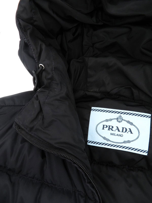 PRADA】プラダ『三角ロゴ トライアングルプレート ダウンコート size36