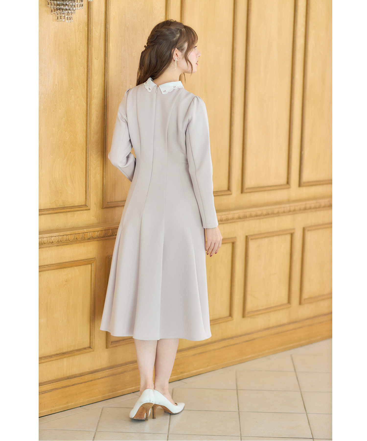 2WAYビジュー×レース襟付きダンボールワンピース