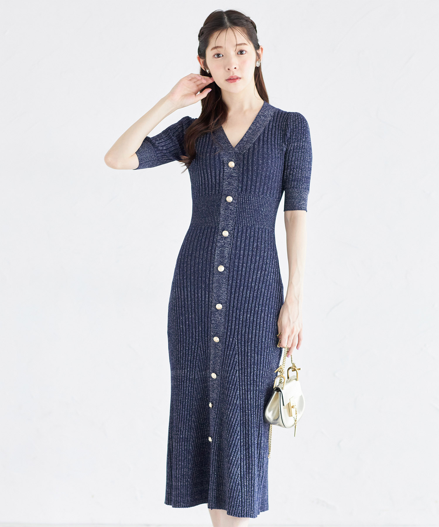 フロント飾り釦付きラメ入りリブニットタイトワンピース