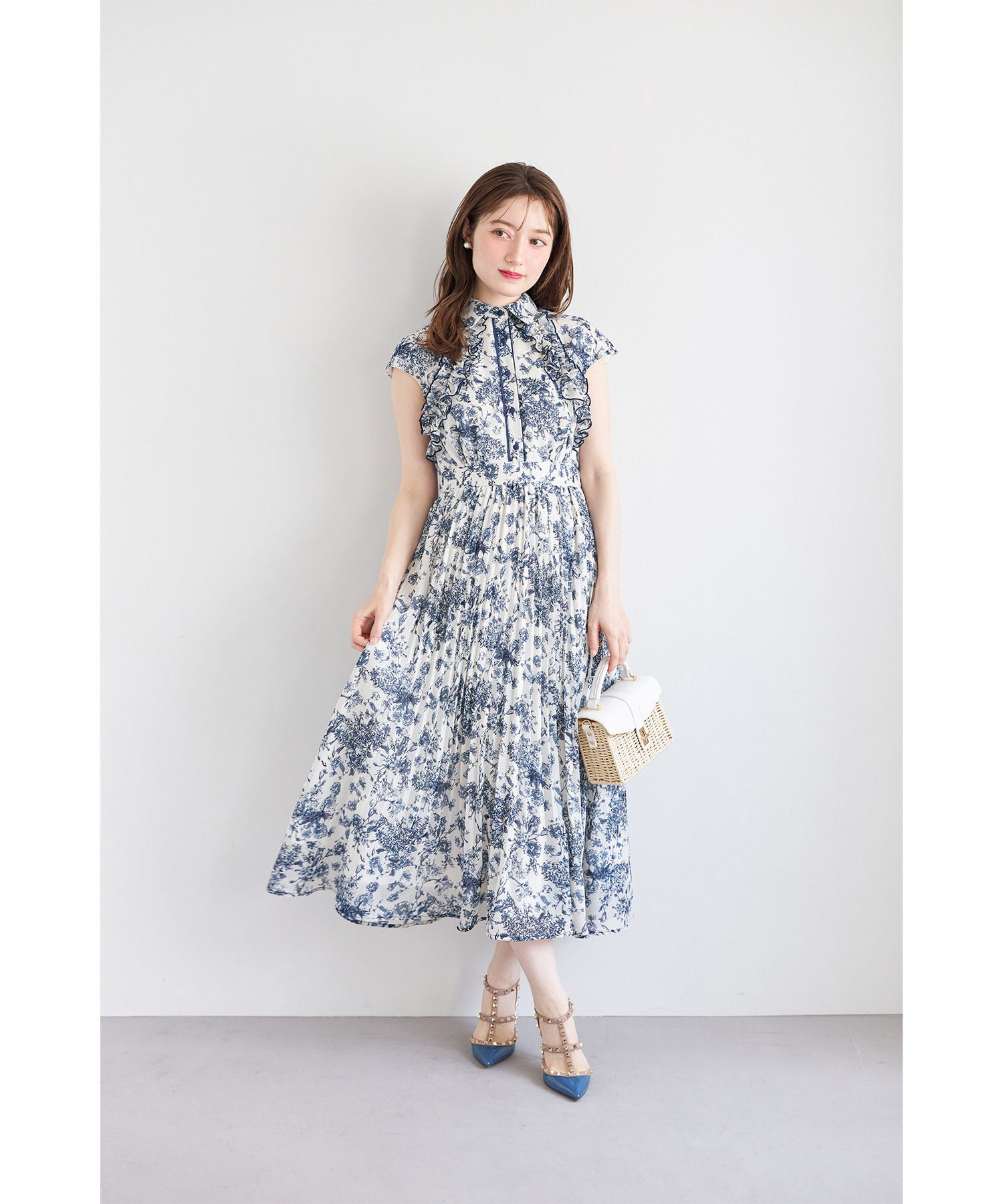 フリル付きフラワープリントシャツプリーツワンピース