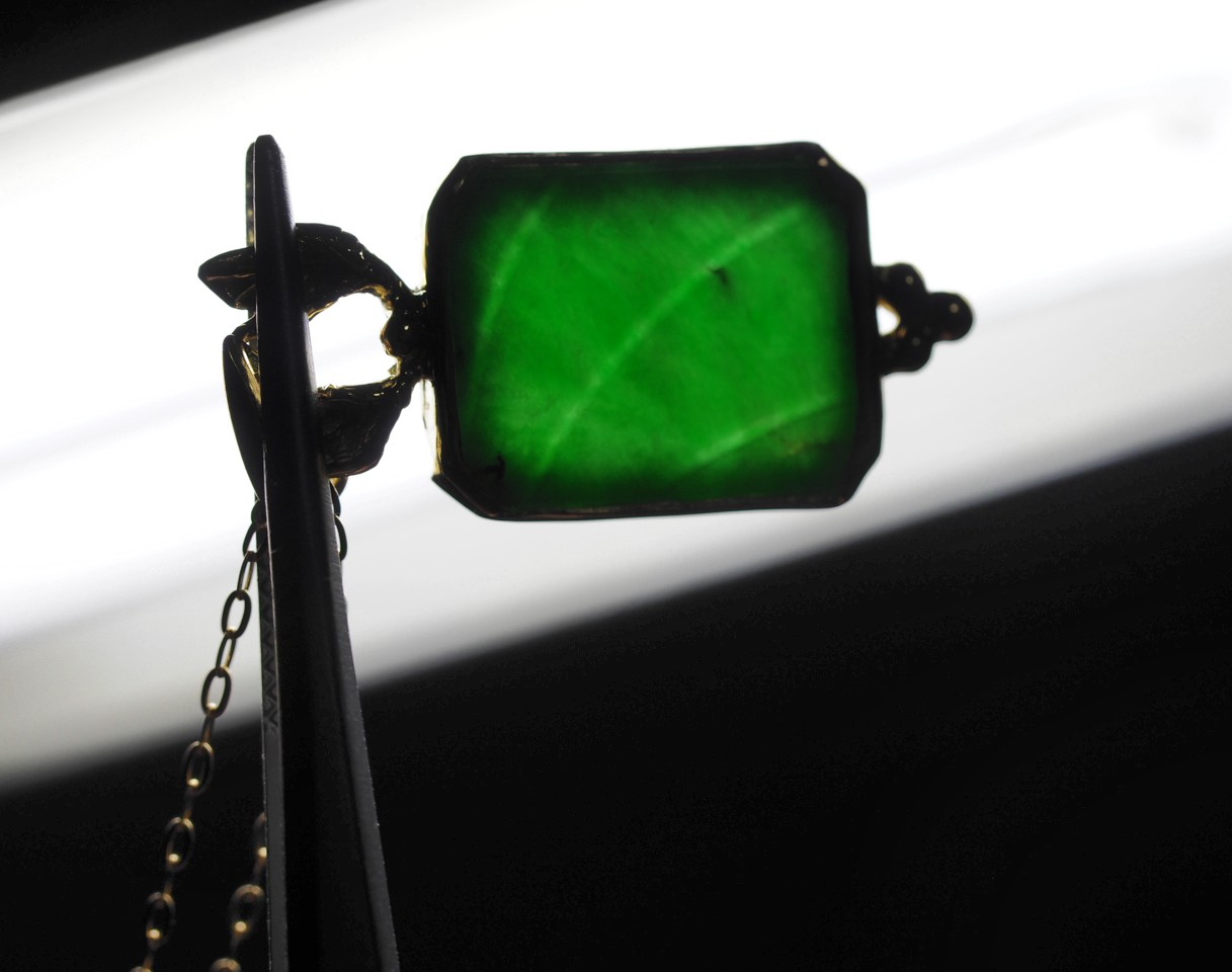 楽天市場】K18 翡翠 ペンダントトップ ネックレス 天然無処理ヒスイ