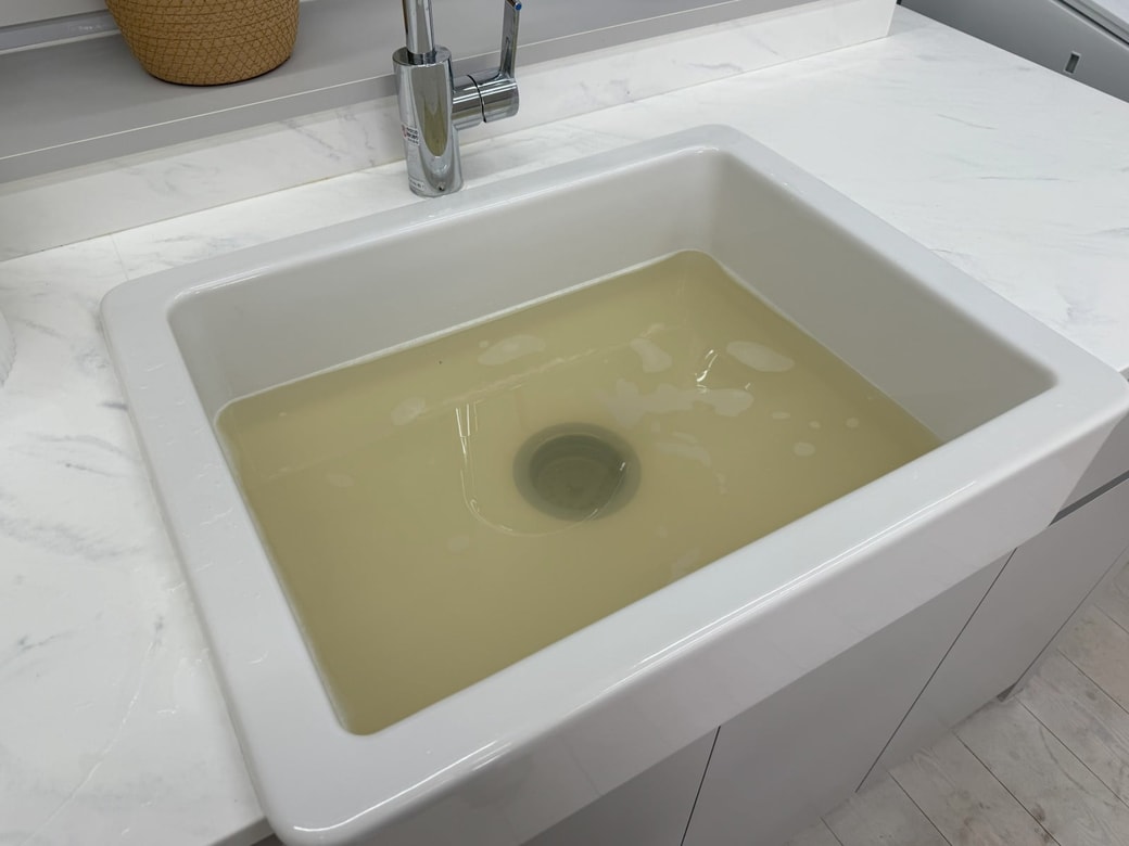茶色の汚水が出てきた…。」キレイに見えても意外と汚れているモノとは