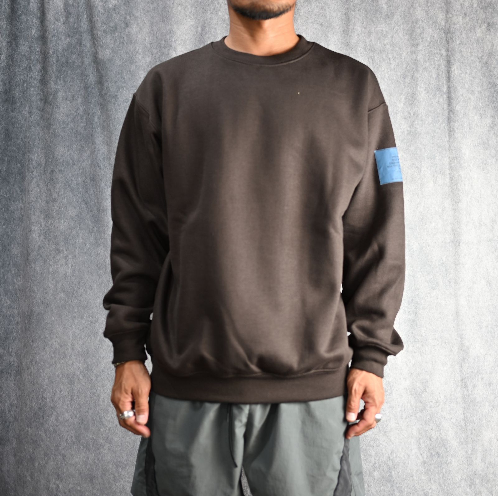 N.HOOLYWOOD - CREWNECK SWEARTSHIRT （BROWN） / スクルーネック