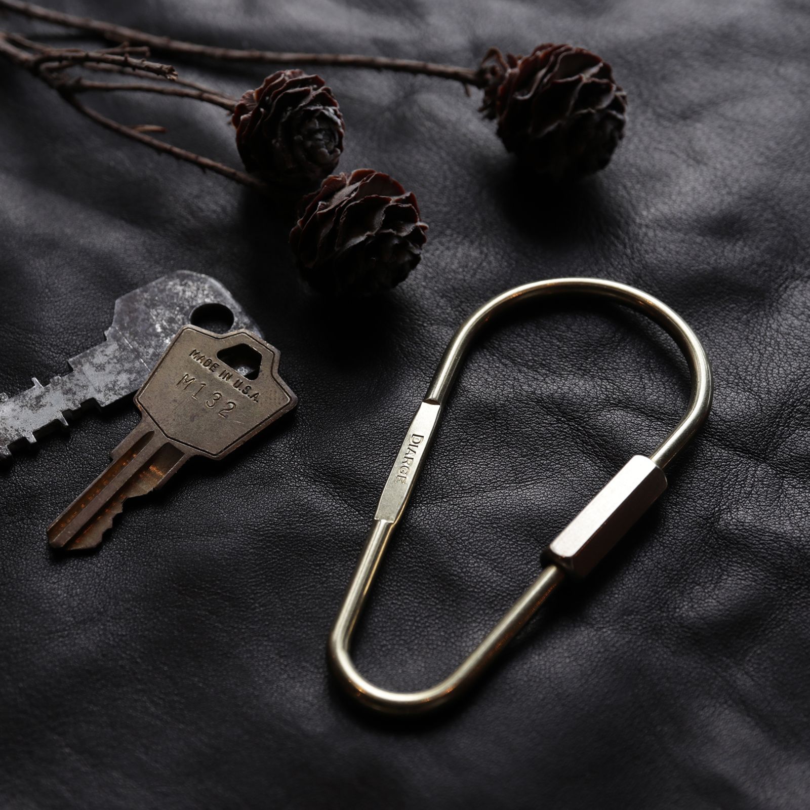 DIARGE - 「DROP CARABINER KEYRING」キーリング シルバー | corne/コルネ