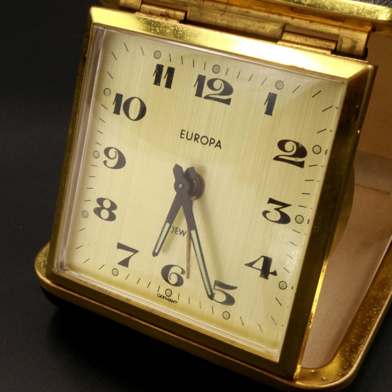 EUROPE トラベルクロック ゼンマイ式時計 ドイツヴィンテージ 1960-70