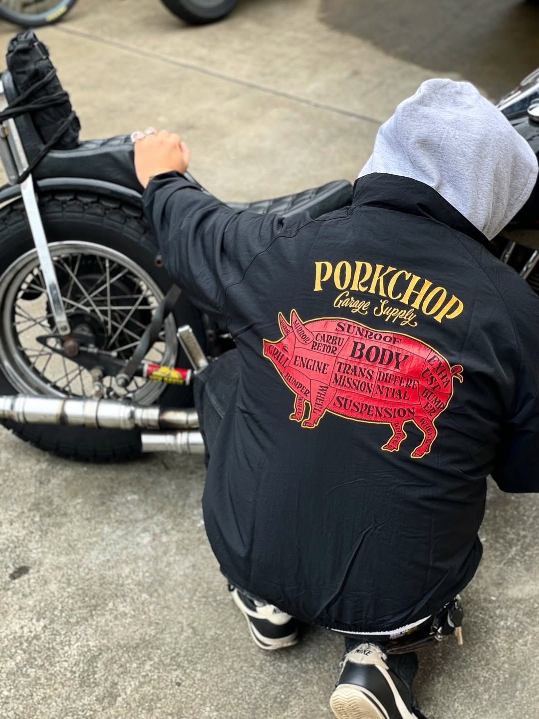 PORKCHOP GARAGE SUPPLY - PORK BACK NYLON JKT (BLACK) / ポーク