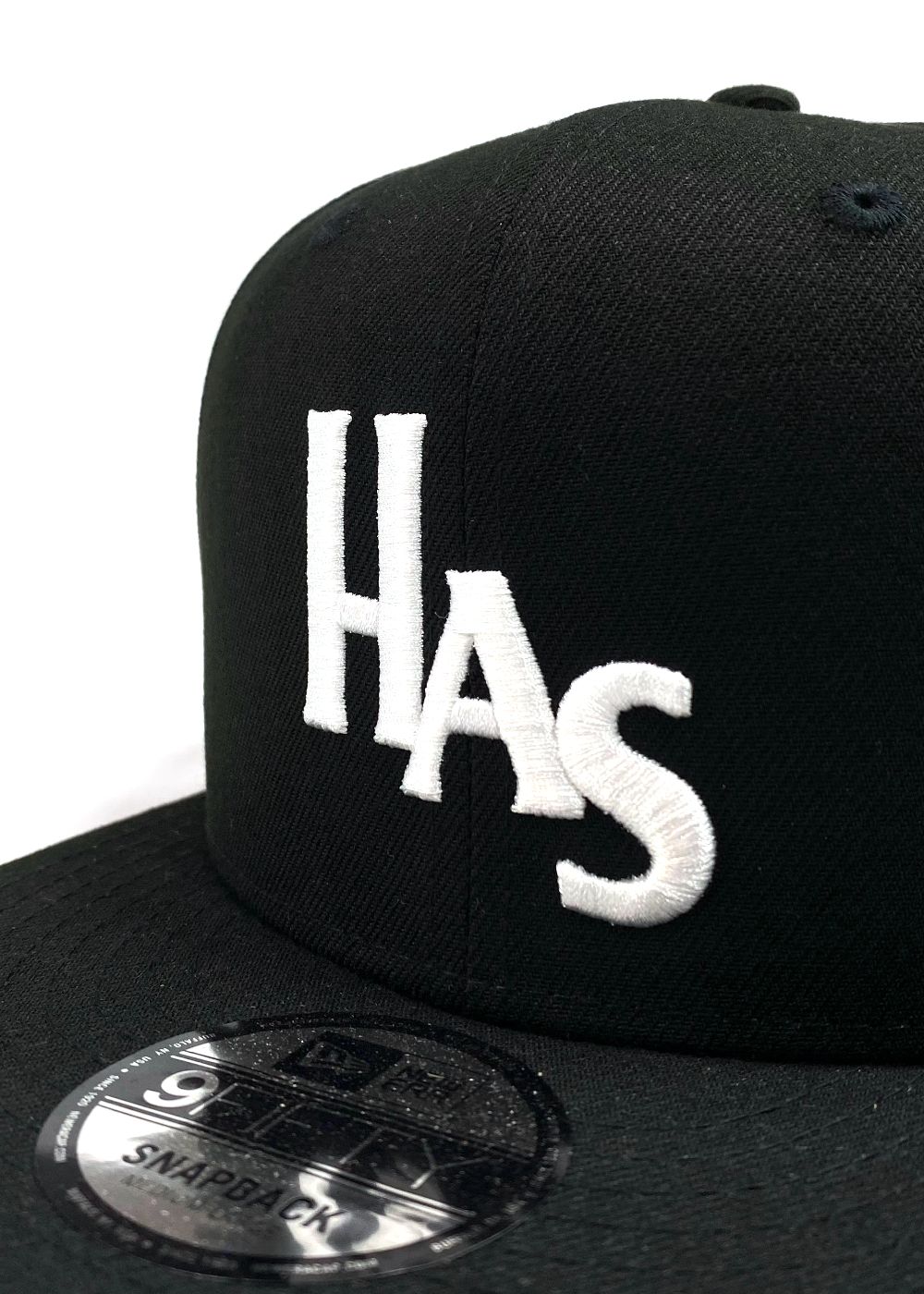 HIDE AND SEEK - HAS NEWERA CAP (BLACK) / ニューエラ コラボベース