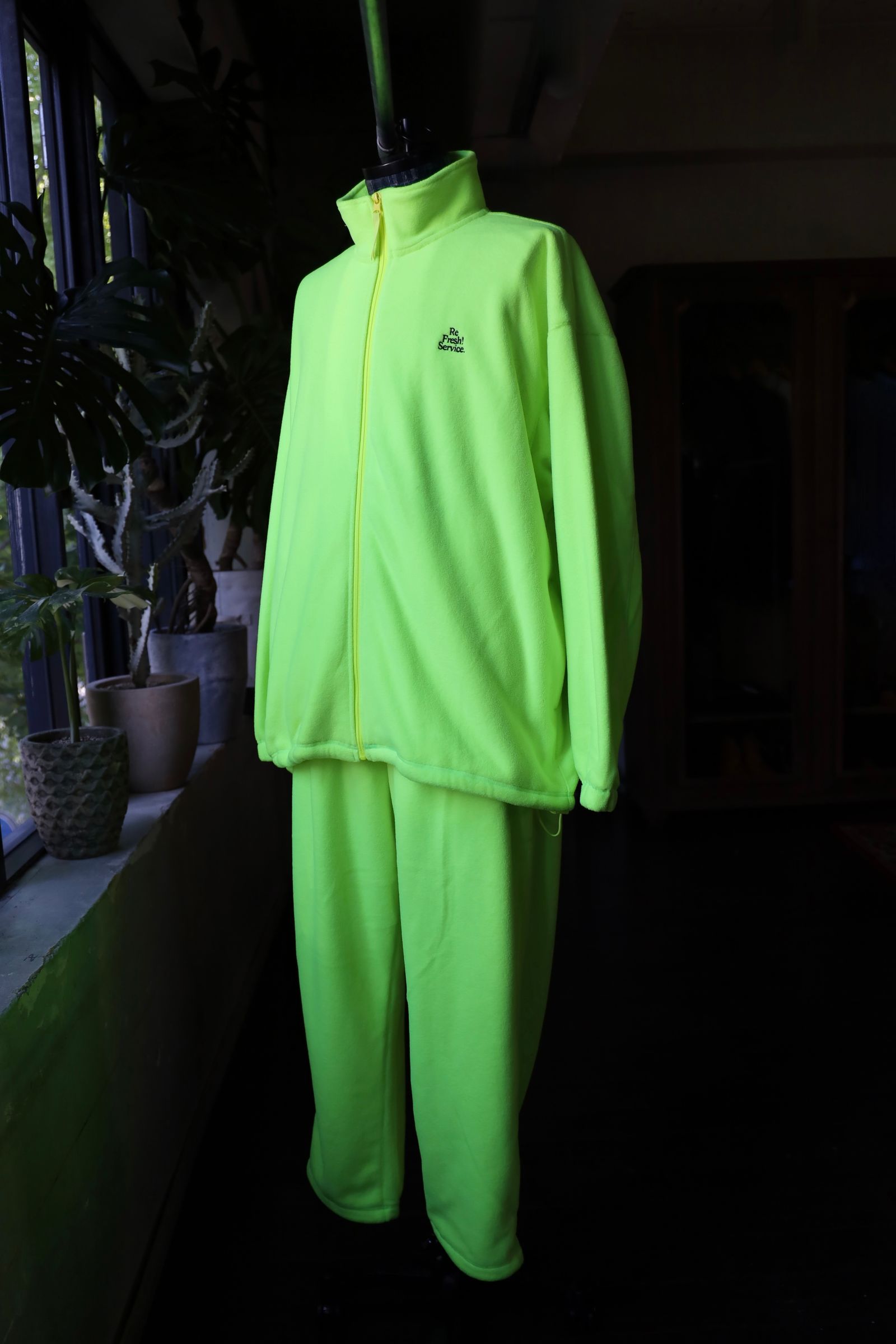 FreshService - ReFresh!Service. “FLEECE TRACK SUIT”(NEON YELLOW