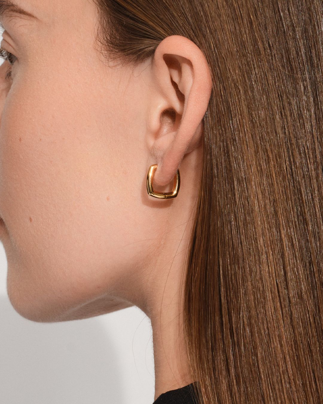 TOMWOOD - Frame Hoops Small Gold (フレーム フープ ピアス スモール