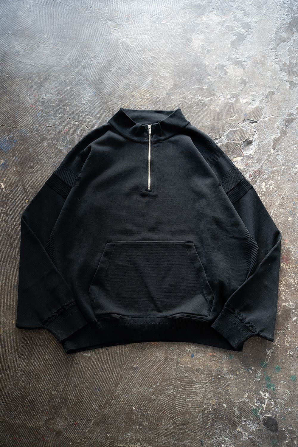 YASHIKI - 【ラスト1点】【24SS】Harukaze Half Zip Knit(BLACK) | Salty