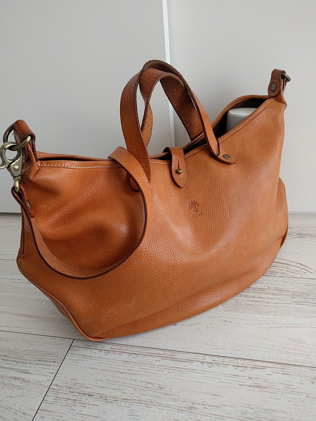 綺麗にエイジングしました♥CIVA（チーバ）のヌメ革バック | 北欧雑貨