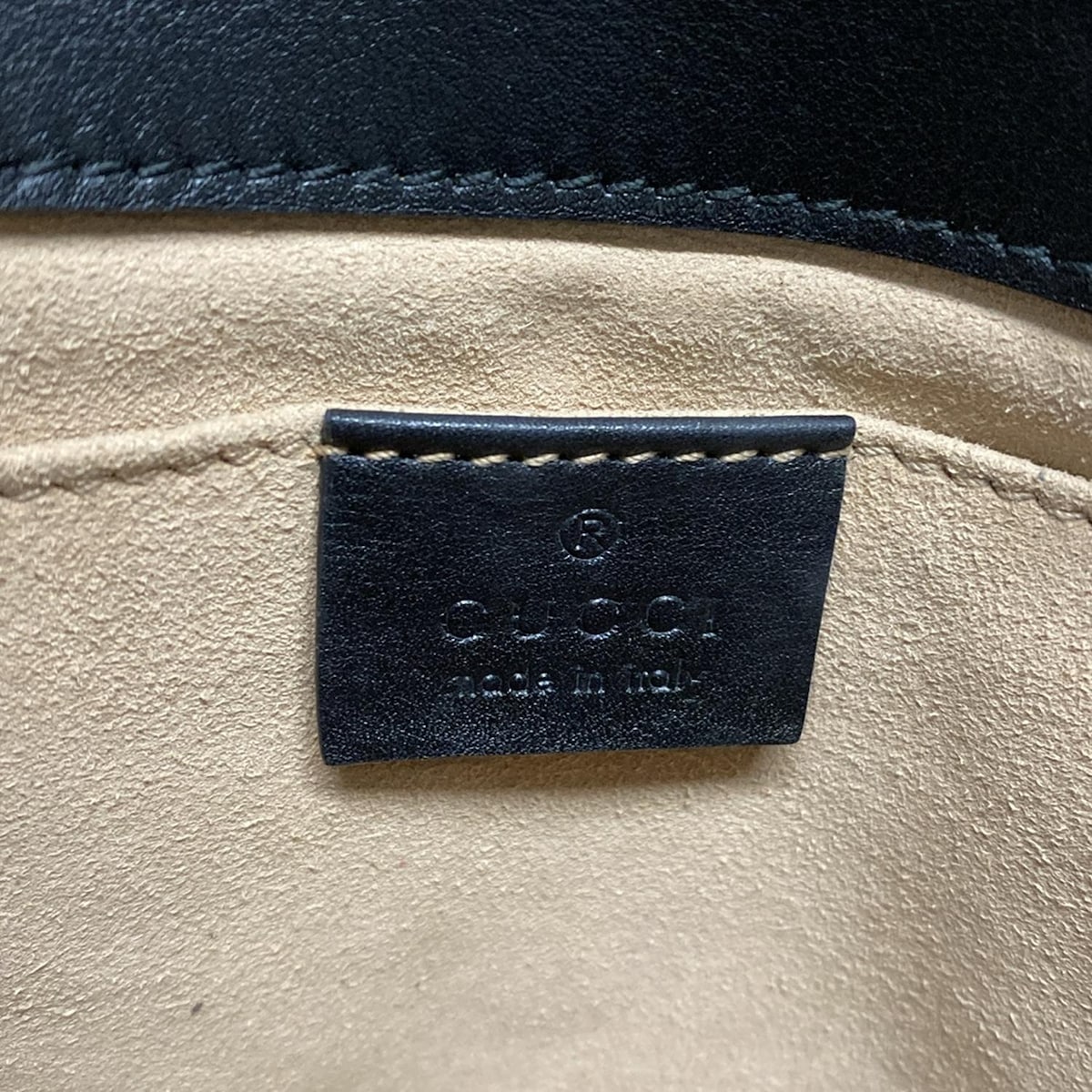 GUCCI(グッチ) ウエストポーチ GGマーモント 476809 黒 レザー