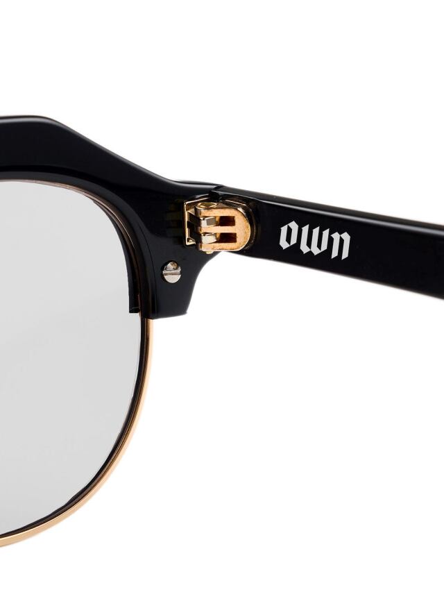 OWN 「#18 BLACK / CLEAR to GRAY (調光レンズ)」 ブロータイプ