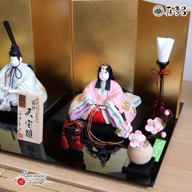 最新作 伝統的工芸品 三世・金林真多呂作 伝産・天宝雛 箔押『有職 雲