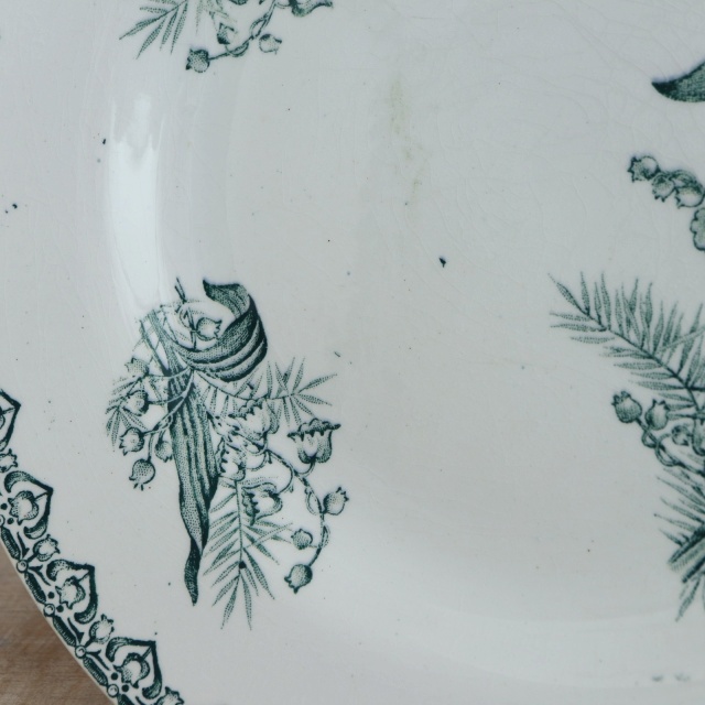 アンティーク プレート スズラン 皿 MUGUET フランス サンタマン製 ST