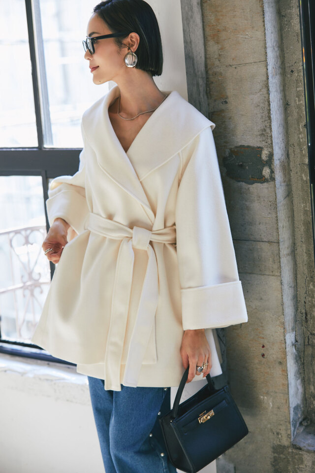 ビッグカラーガウンコート