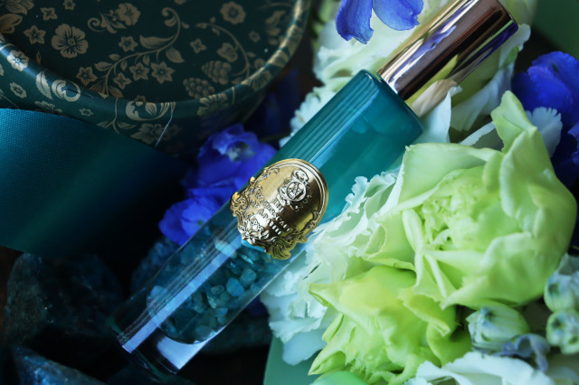 時の欠片香水 天然石×天然木 唯一無二の美しい模様の腕時計「NOZ」