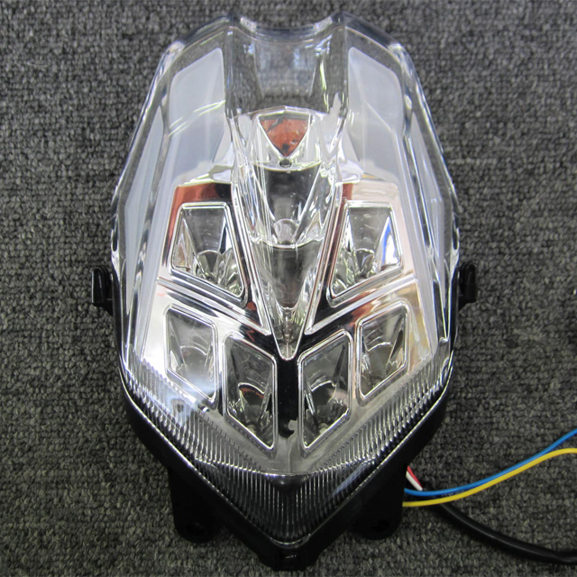 トライアンフ デイトナ675 moto MPH LEDテール　ウインカー内蔵 トライアンフ デイトナ675 moto MPH LEDテール ウインカー内蔵 【公式