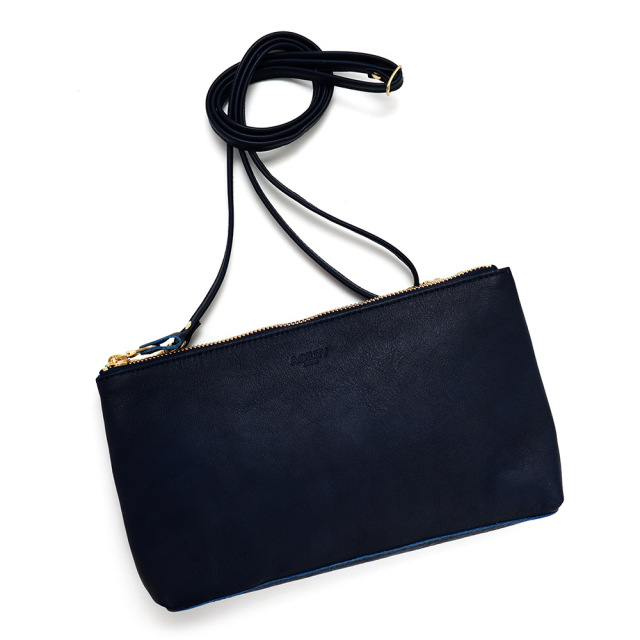 シックミニショルダー』(全3色)軽量ソフトヌメ/普段使いに丁度いい 長