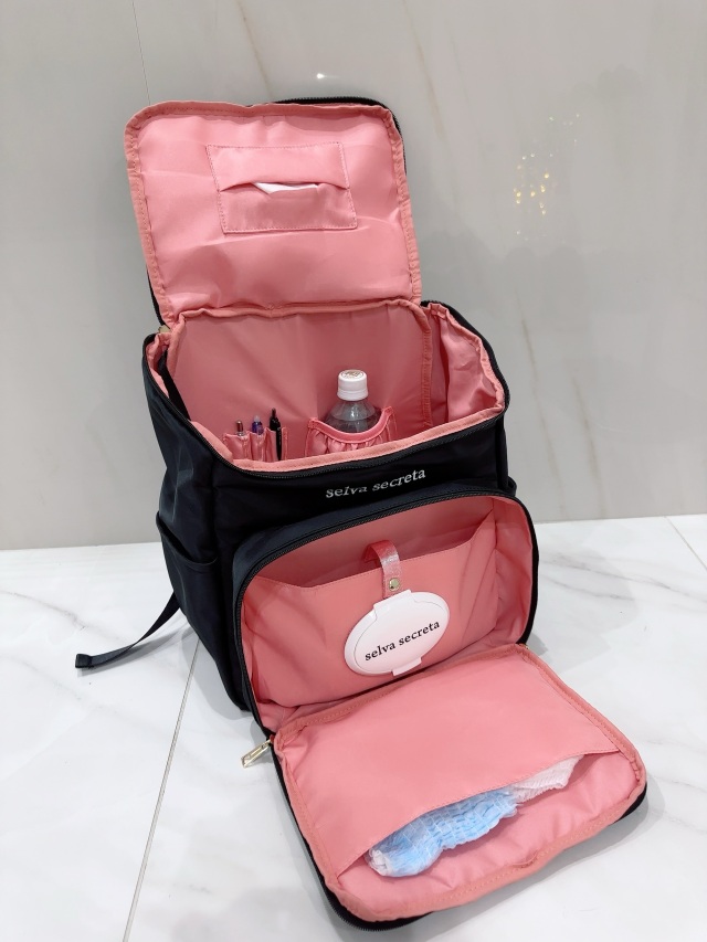 selva secreta】bucket RUCKSACK(black×inside-pink)