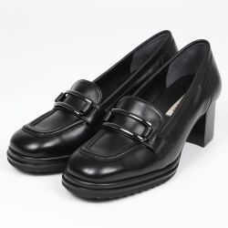 BARCLAY（バークレー）ストームストラップパンプス ブラック｜BARCLAY