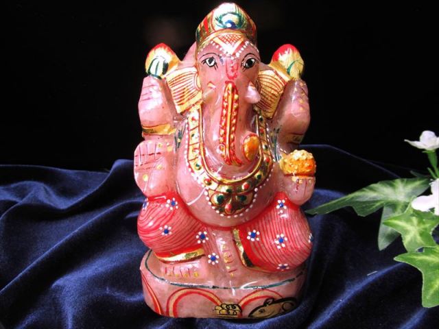 豪華22金カラー彩色タイプ ローズクォーツ ガネーシャ彫り置物 高さ約