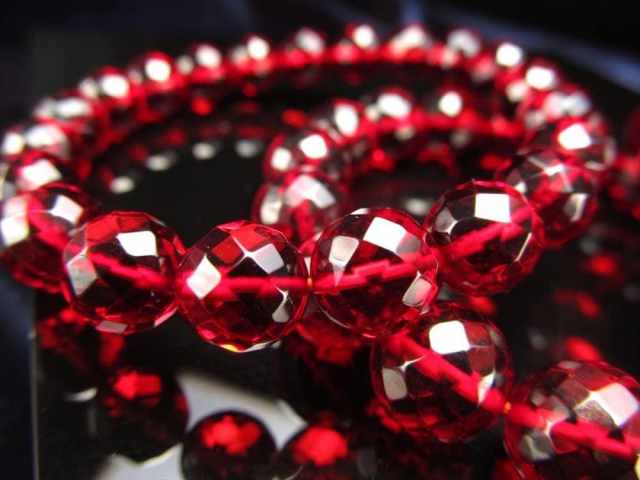 5A ルビーレッド アンバー ブレスレット カットタイプ 8.5mm-9mm×21珠