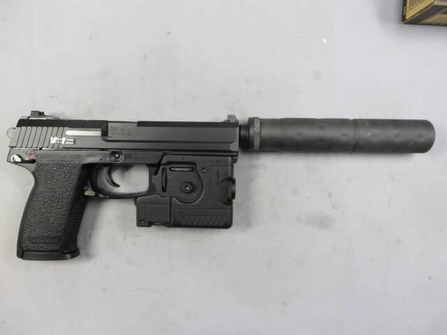 KSC】MK23 SOCOMピストル CO2・東京マルイ ライトモジュール・サイレンサー