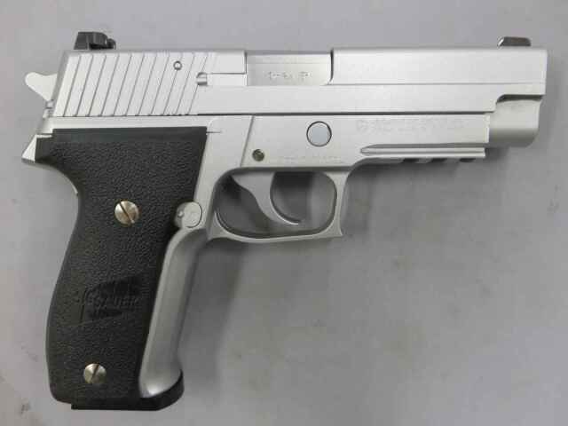 タナカ】SIG SAUER P226レイルドフレイム ステンレス HW