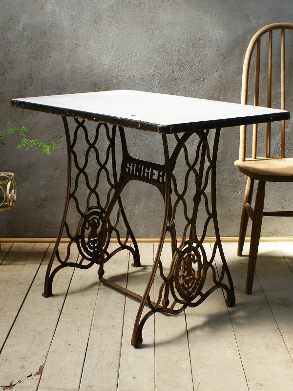 ま*め様 SINGERミシン台アンティークデスク ま*め様 SINGERミシン台