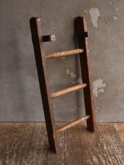 ステップラダー