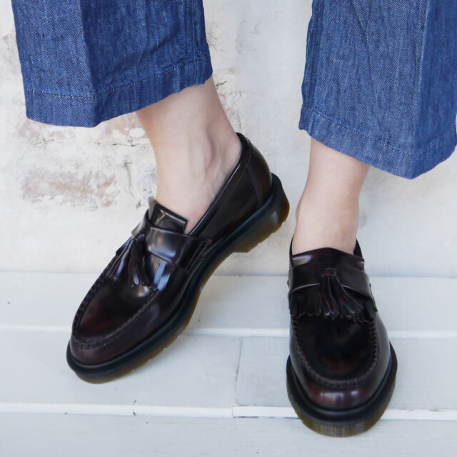 人気のタッセルローファーにホワイトステッチ仲間入り！