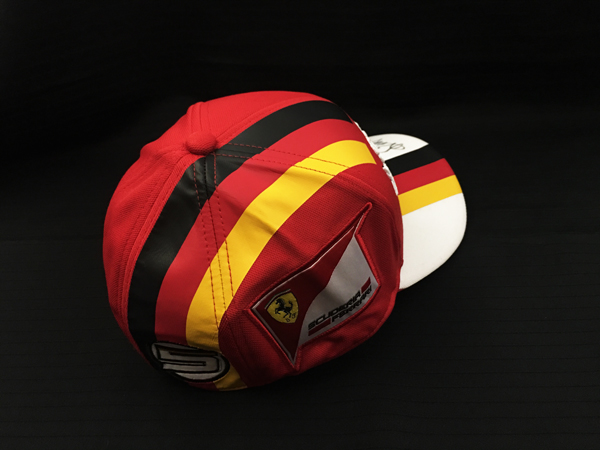 S.ベッテル 直筆サイン入 フェラーリ 2017 本人用ドライバーキャップ