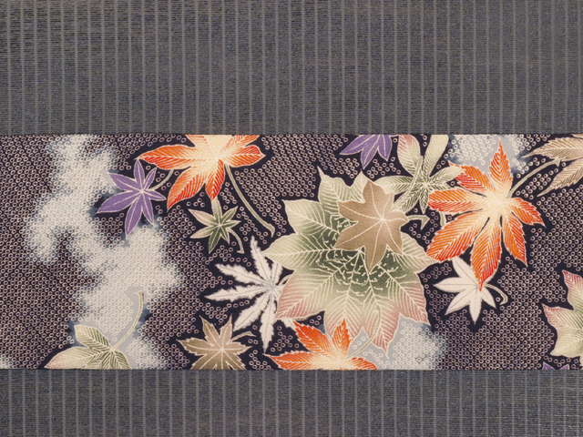 帯のアトリエ花邑 hanamura 銀座店 「鹿の子に楓文様 型染め 名古屋帯」