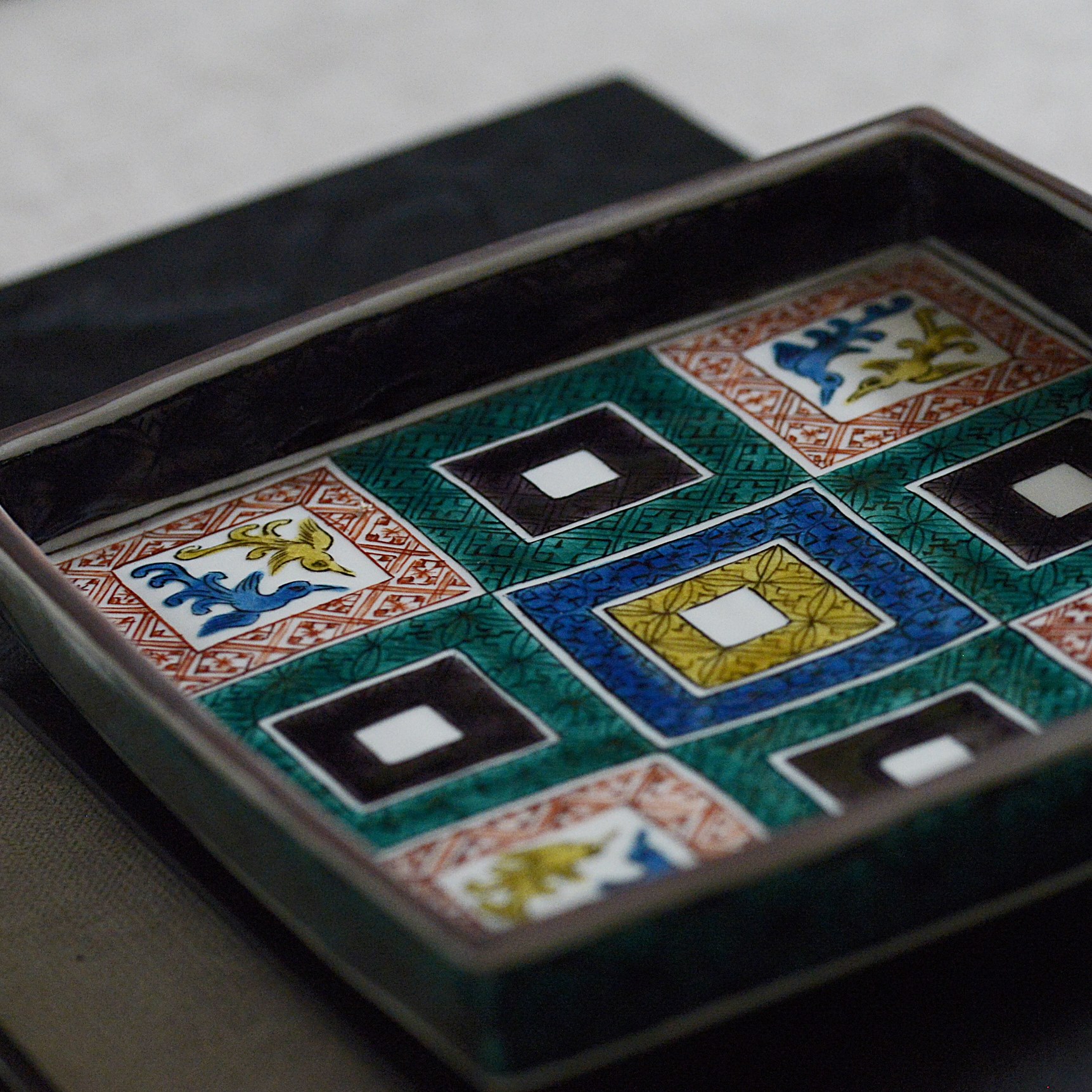 飾り皿 古代エジプト装飾NARUMI Couronne de Muse 飾り皿 古代エジプト