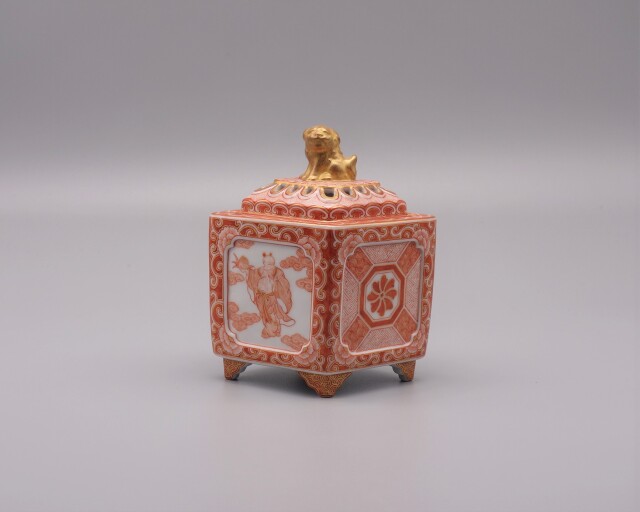 香炉（角） 赤絵細描間取仙人図 [ 大酒清山 ]