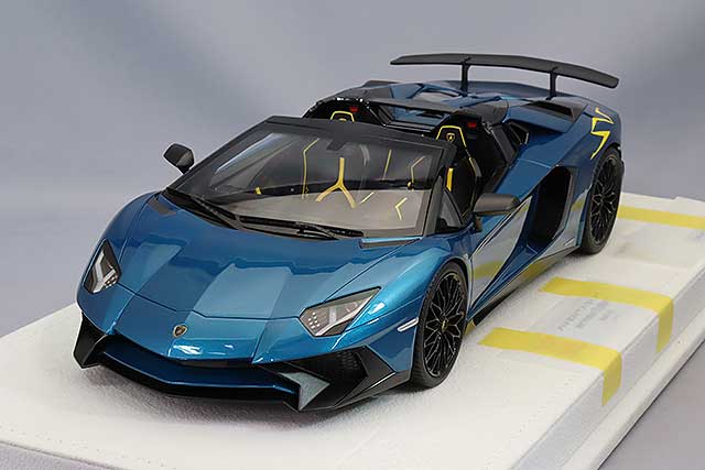 アイドロン 1/43 ランボルギーニ アヴェンタドール LP780-4 ウルティメ