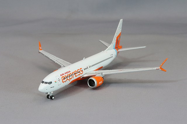 全日空商事 1/200 ボーイング 787-8 JA803A Air Japan 新塗装 スナップ