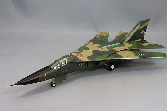 ホビーマスター 1/72 F-16D ファイティング ファルコン アメリカ空軍