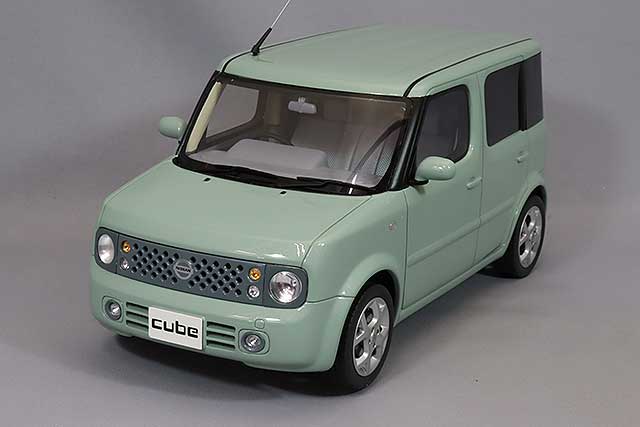 京商 samurai 1/18 日産 キューブ エアブルー