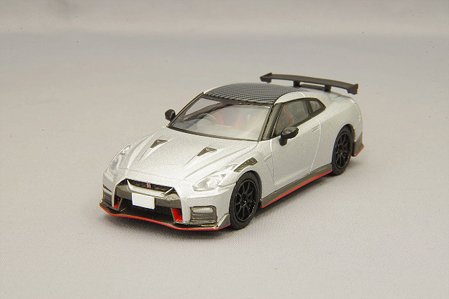 トミカリミテッドヴィンテージ NEO 1/64 日産 GT-R R35 ニスモ 2020 白