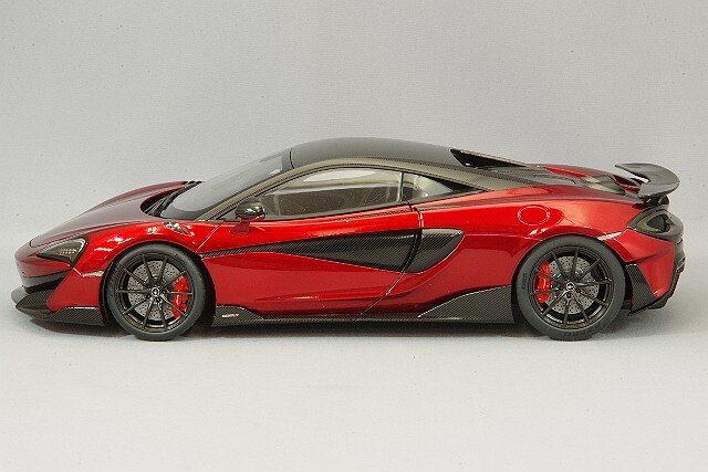 オートアート McLAREN 600LT 1/18 ミニカー Y0950 Amazon | オート