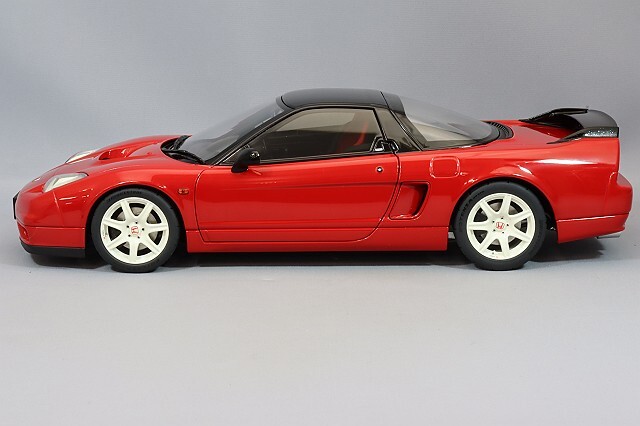 オートアート コンポジット 1/18 ホンダ NSX-R （NA2） ニュー